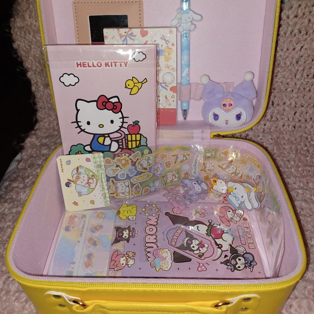 Sanrio Pochacco Makeup Case or Stationary/Scrapbooking Case